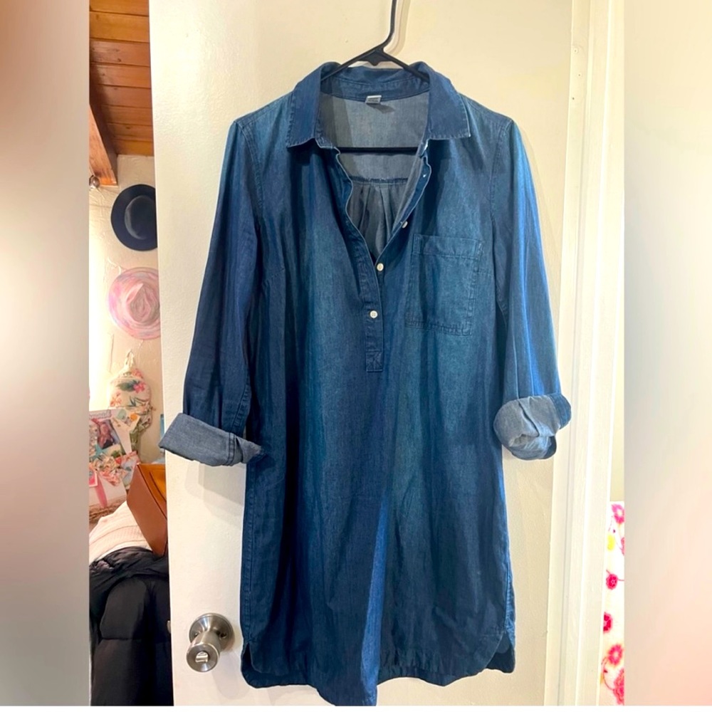 Old navy Brand new Denim dress! Medium. Navy blue.